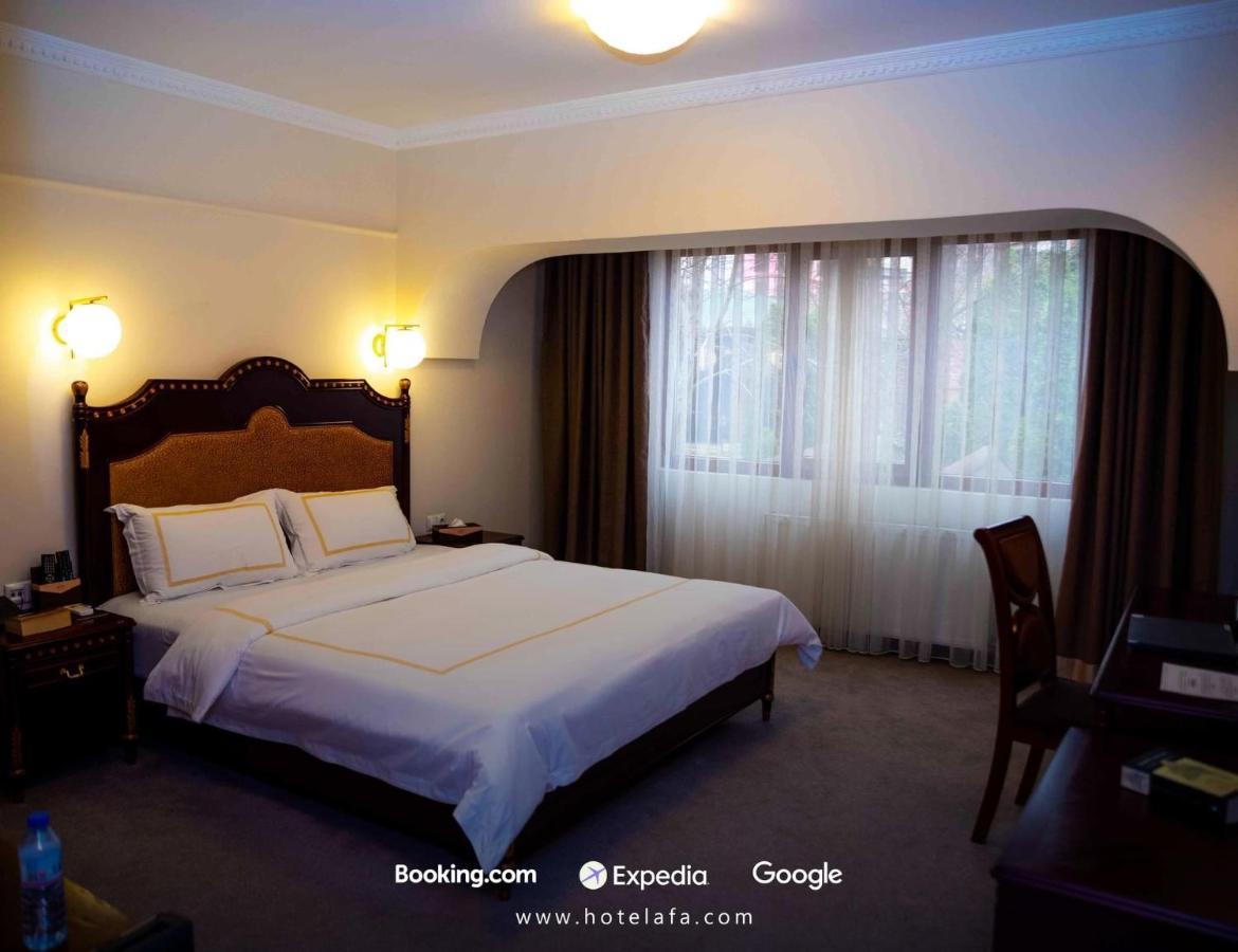 โรงแรมอาฟา พริสตีนา ภายนอก รูปภาพ